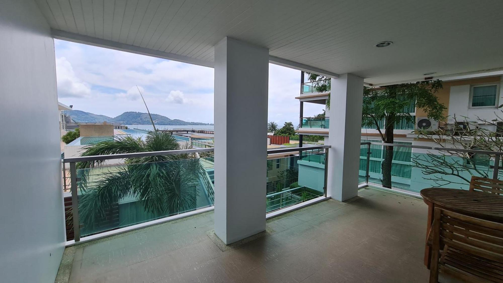 The Baycliff Residences Patong Екстериор снимка