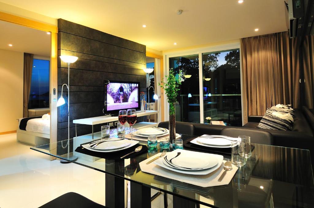 The Baycliff Residences Patong Екстериор снимка